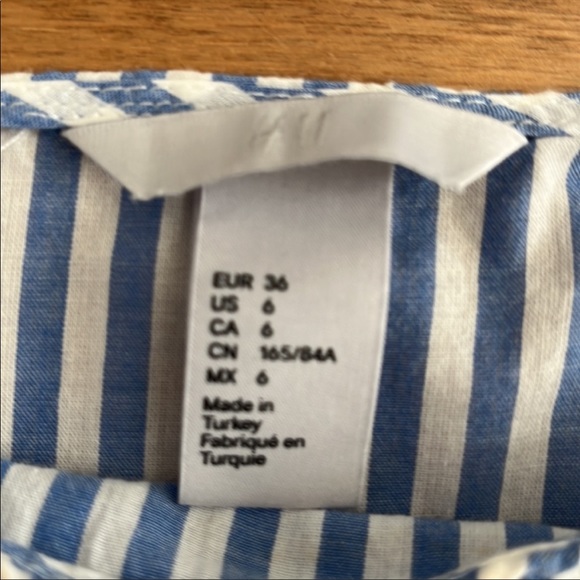 NWOT H&M Top. Striped white and Blue - Picture 6 of 8